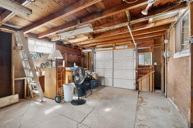 855 Delamar Avenue NW, Albuquerque, NM 87107