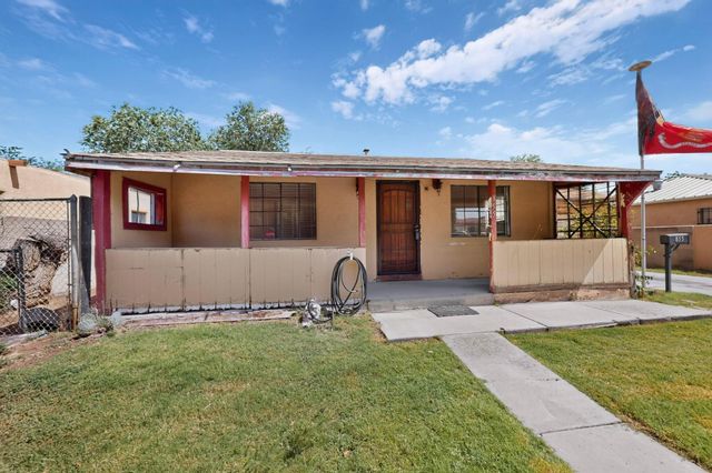 855 Delamar Avenue NW, Albuquerque, NM 87107