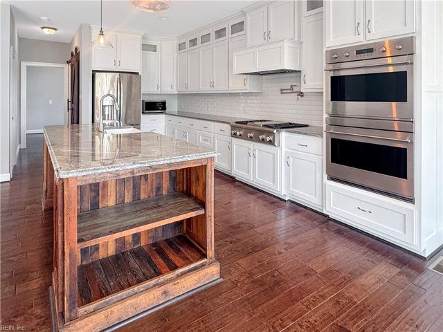 4 Walters LN, Poquoson, VA 23662