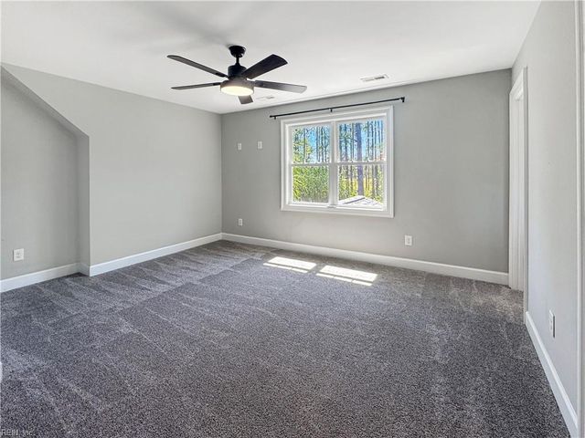 4 Walters LN, Poquoson, VA 23662