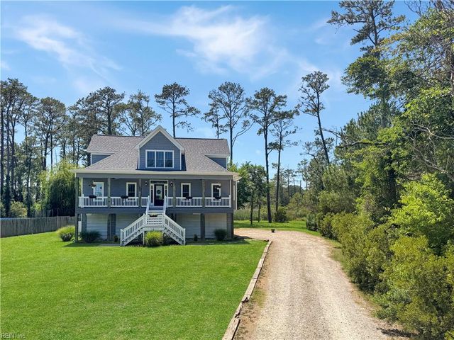 4 Walters LN, Poquoson, VA 23662