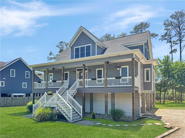 4 Walters LN, Poquoson, VA 23662