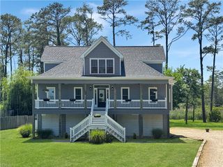 4 Walters LN, Poquoson, VA 23662