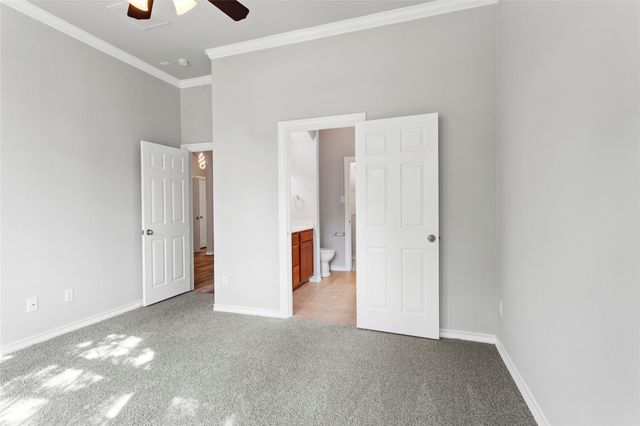 38 W Montfair Boulevard, Spring, TX 77382