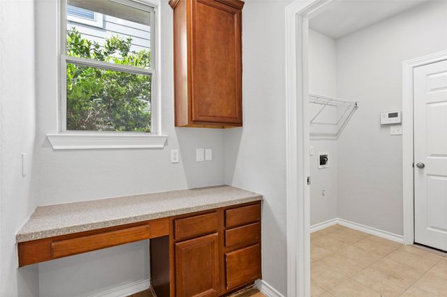 38 W Montfair Boulevard, Spring, TX 77382