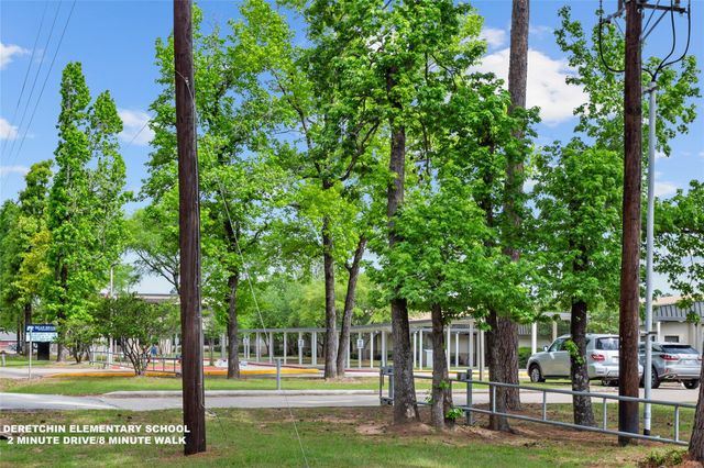 38 W Montfair Boulevard, Spring, TX 77382