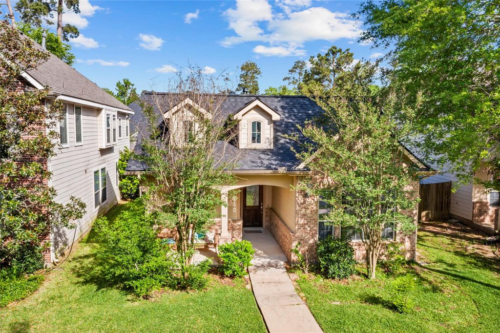 38 W Montfair Boulevard, Spring, TX 77382