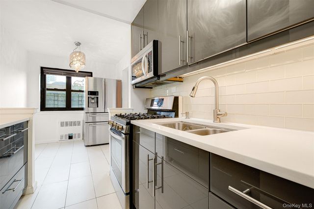 94-30 60th Avenue 1H, Elmhurst, NY 11373