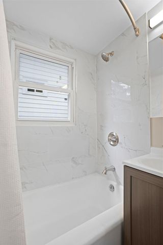 1181 Duluth Street, Saint Paul, MN 55106