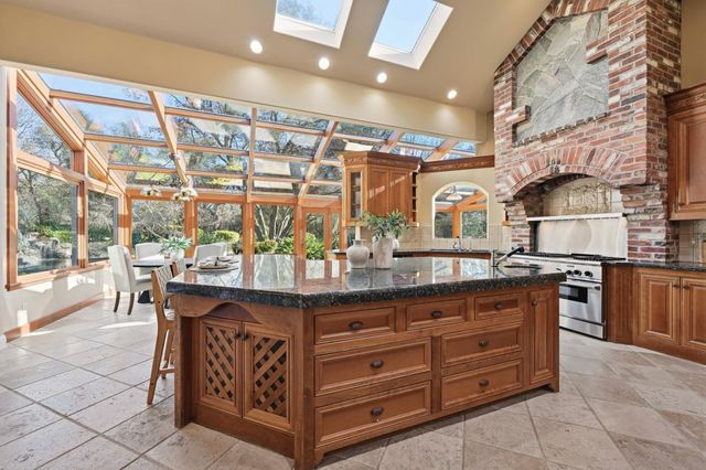 6520 Carolinda Dr, Granite Bay, CA 95746