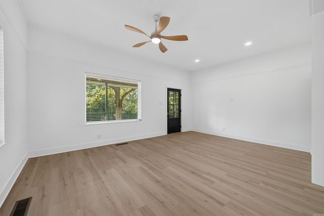1515 Richard Street, Hot Springs, AR 71901
