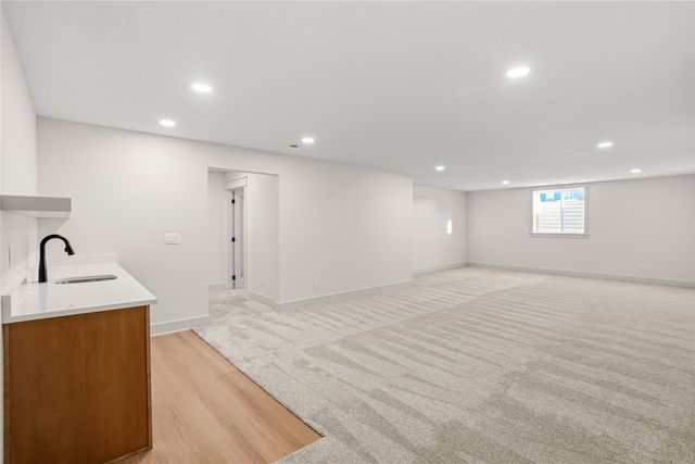 1315 NW Yorktown Drive, Waukee, IA 50263