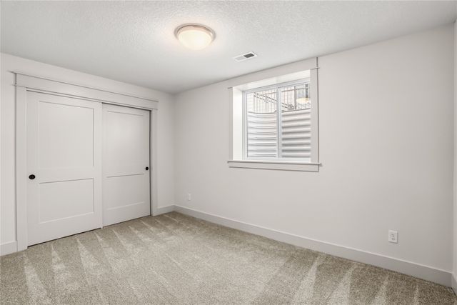 1315 NW Yorktown Drive, Waukee, IA 50263