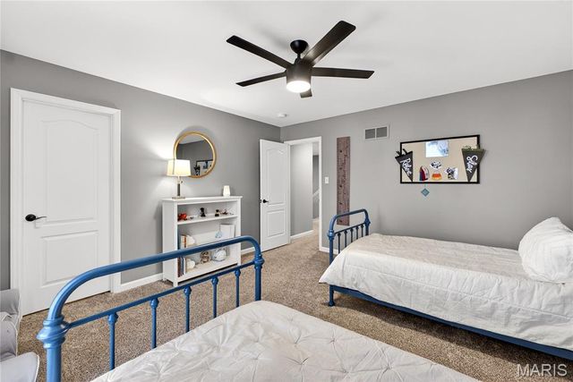 2768 Brook Hill Lane, St Charles, MO 63303