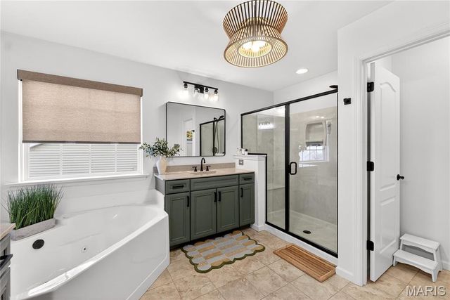 2768 Brook Hill Lane, St Charles, MO 63303