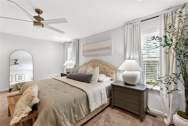 2768 Brook Hill Lane, St Charles, MO 63303