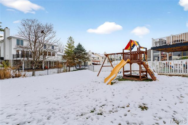 2768 Brook Hill Lane, St Charles, MO 63303