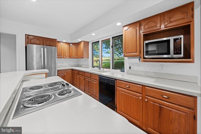 201 MICHAELS WAY, Hockessin, DE 19707