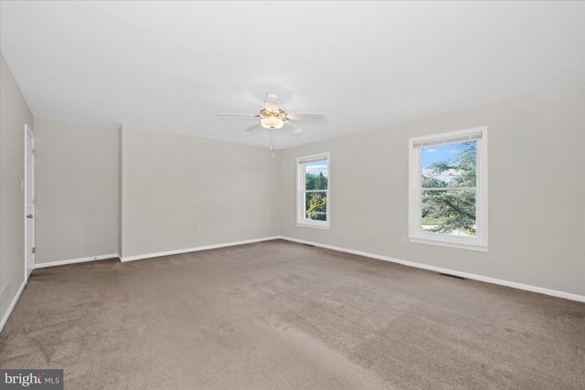 201 MICHAELS WAY, Hockessin, DE 19707