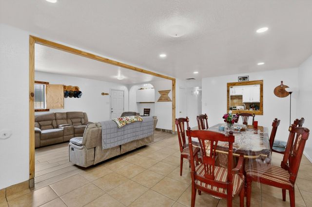 1160 Calle Mesquite, Bernalillo, NM 87004