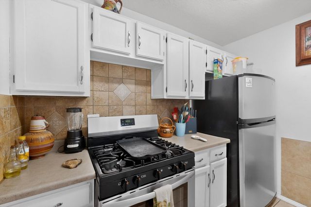 1160 Calle Mesquite, Bernalillo, NM 87004