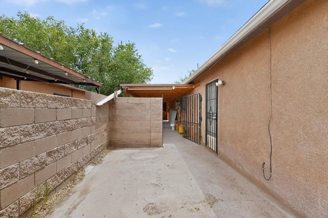 1160 Calle Mesquite, Bernalillo, NM 87004