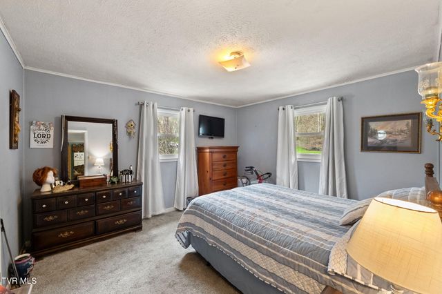 23146 Taylor Valley Road, Damascus, VA 24236