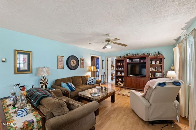 23146 Taylor Valley Road, Damascus, VA 24236