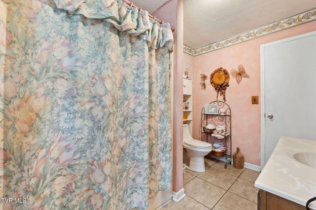 23146 Taylor Valley Road, Damascus, VA 24236