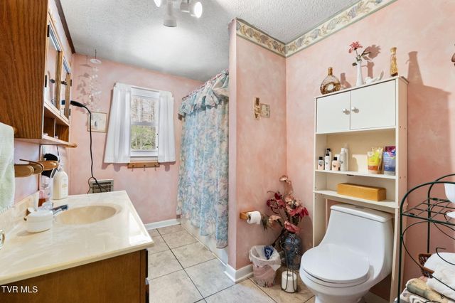 23146 Taylor Valley Road, Damascus, VA 24236