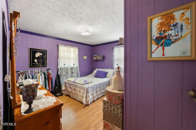 23146 Taylor Valley Road, Damascus, VA 24236