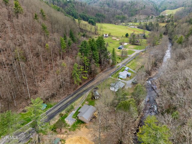 23146 Taylor Valley Road, Damascus, VA 24236