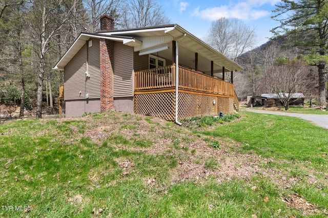 23146 Taylor Valley Road, Damascus, VA 24236
