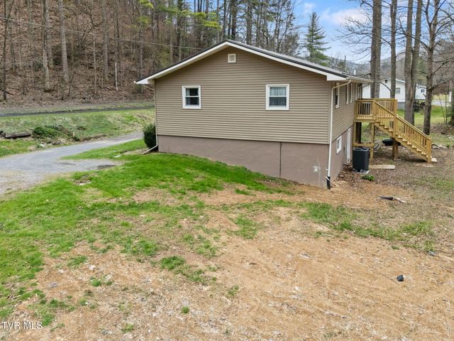 23146 Taylor Valley Road, Damascus, VA 24236
