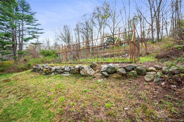 102 Warren Street, Somers, NY 10589