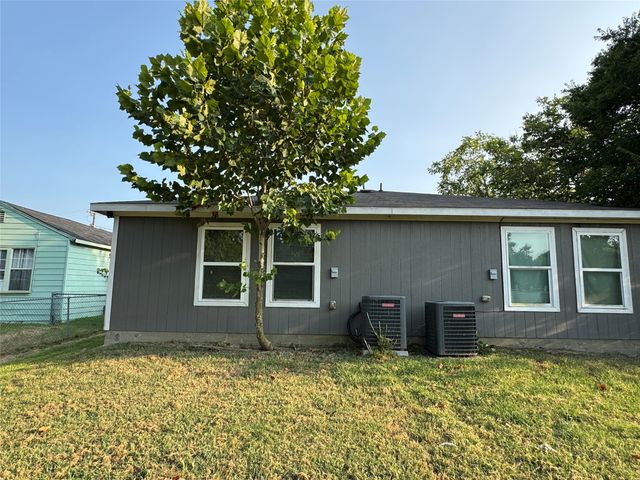 3420 Marshall Street A & B, Greenville, TX 75401