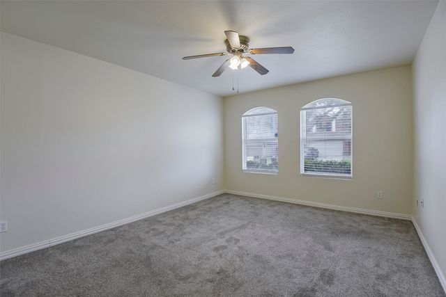 909 Anvil Creek Drive, Arlington, TX 76001
