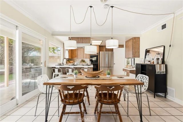 8821 Tamarisk, Westminster, CA 92683