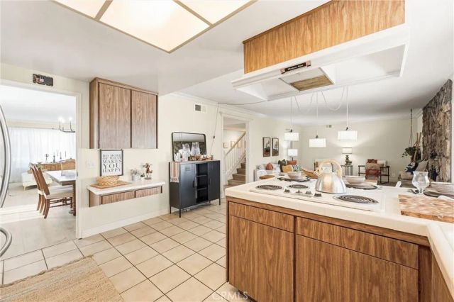 8821 Tamarisk, Westminster, CA 92683