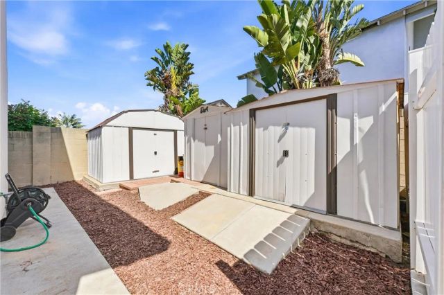 8821 Tamarisk, Westminster, CA 92683
