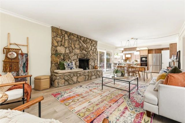 8821 Tamarisk, Westminster, CA 92683