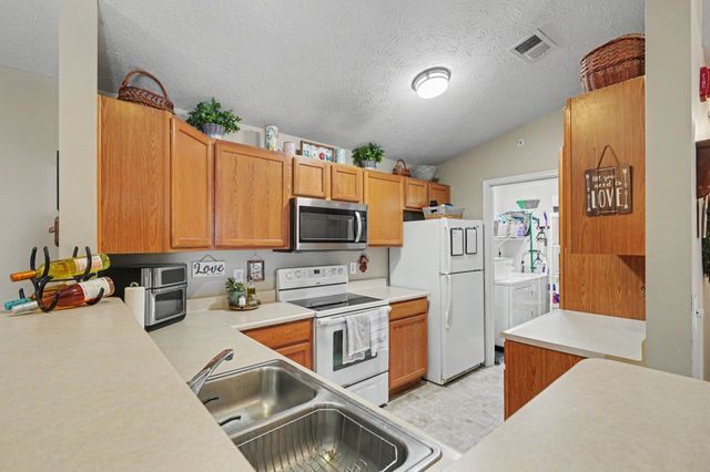 1172 Retriever Way, 305, Florence, KY 41042