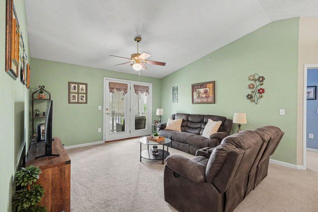 1172 Retriever Way, 305, Florence, KY 41042