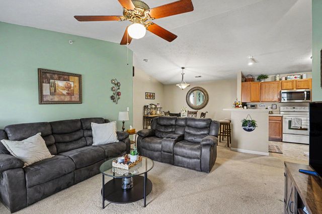 1172 Retriever Way, 305, Florence, KY 41042