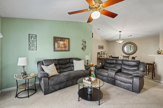 1172 Retriever Way, 305, Florence, KY 41042