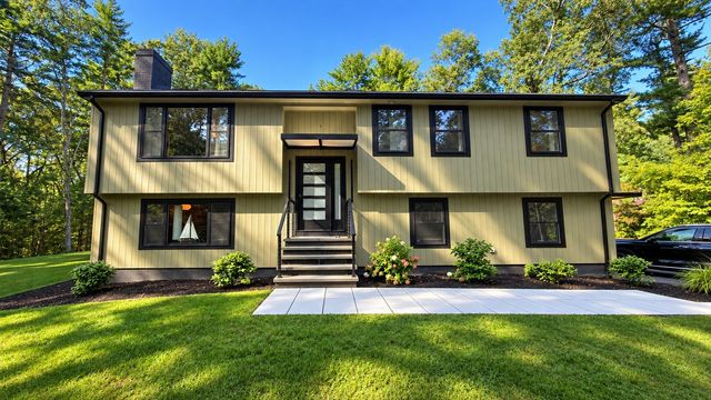 15 Orchard Ln, Lincoln, MA 01773