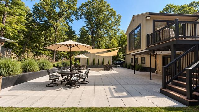 15 Orchard Ln, Lincoln, MA 01773