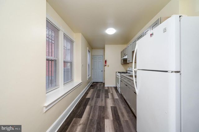 34 MAPLE ST, Reading, PA 19602