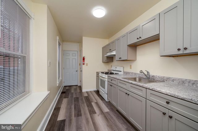 34 MAPLE ST, Reading, PA 19602