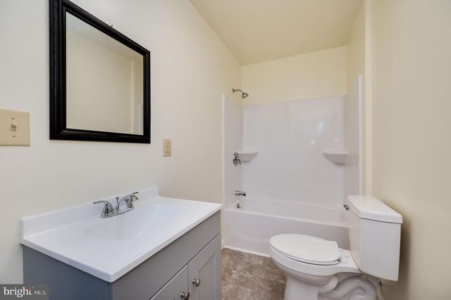 34 MAPLE ST, Reading, PA 19602